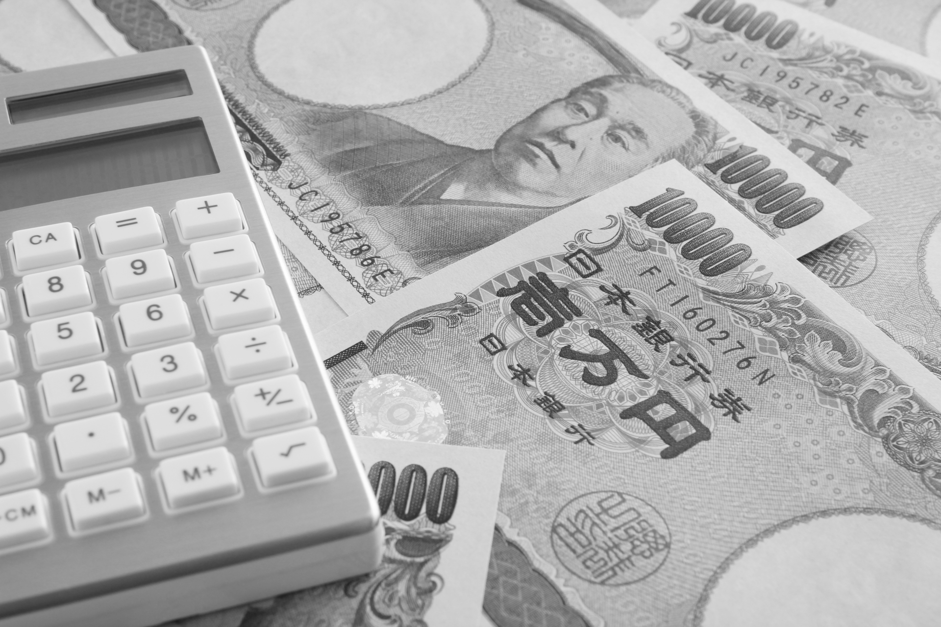 在宅ワークで高い月収を得ている人の特徴!高収入を目指せる方法とは | フルリモート/在宅での副業求人サイト CXO works